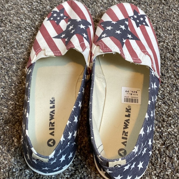 Air Walk Stars & Stripes Patriotic Red White & Blue Slip On Canvas Shoes Sz 8.5 - Picture 6 of 10